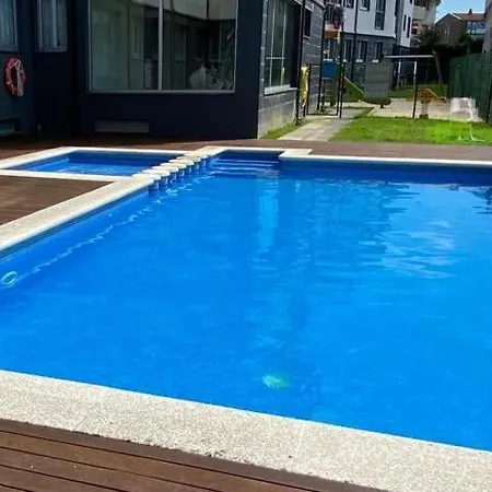 Apartment De Playa Familiar, Piscina Y Garaje.
